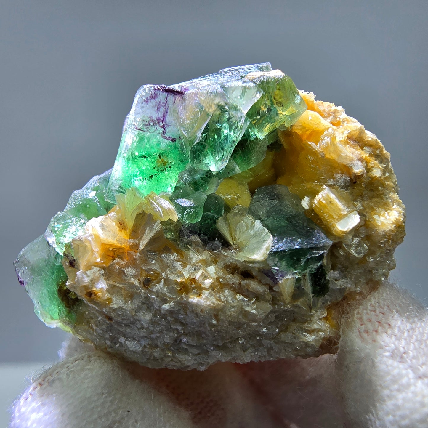 Phantom Fluorit Würfel, Muskovit Stufe Erongo, Namibia 34*28*25mm Sammlung