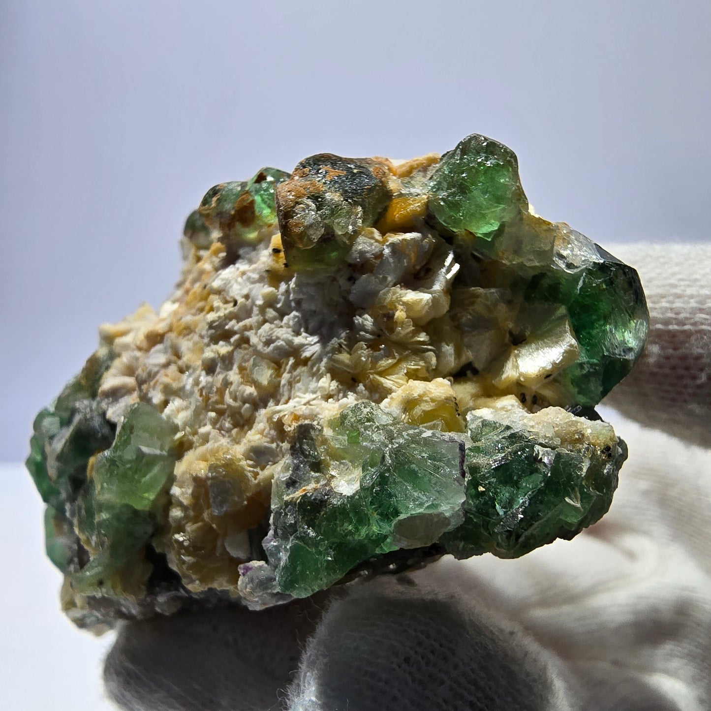 Fluorite fantôme Schörl Tourmaline Muskovite Hyalite Stage Erongo, Namibie 78*45*42mm
