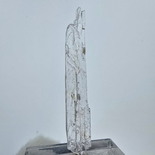 Seltener Kunzit X Spodumen Kristall weiß UV Mineral 42*6*2mm aus Brasilien