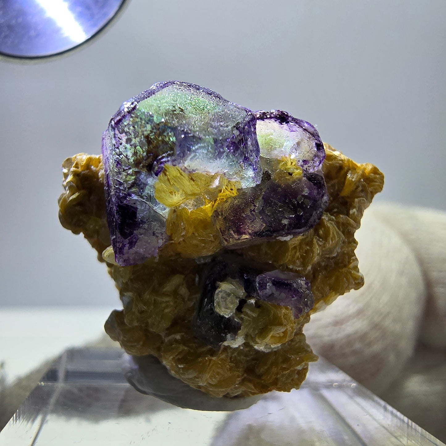 Bunte Phantom Fluorit, Muskovit, Orthoklas Stufe Erongo, Namibia 25*23*18mm