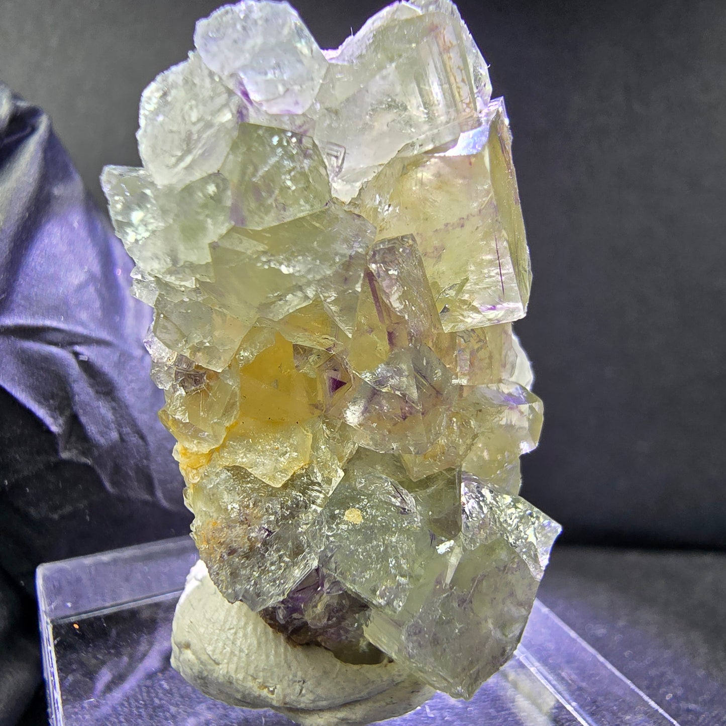 Seltene Phantom Fluorit XX Würfel Stufe grün lila 35*21*14mm Okorusu, Namibia