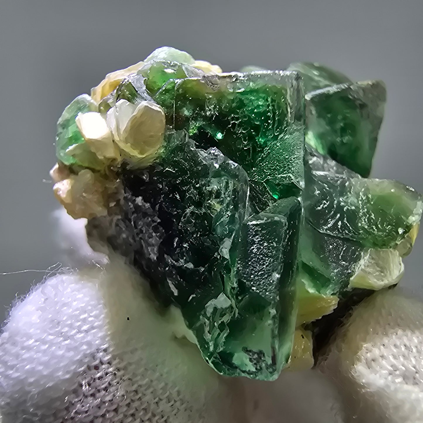 Phantom Fluorit Würfel, Muskovit Stufe Erongo, Namibia 37*31*27mm Sammlung