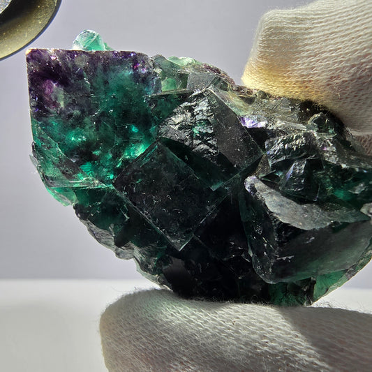 Rare spécimen de cube de fluorite fantôme, parqueté zonal Okorusu Namibie 73 x 44 x 33 mm