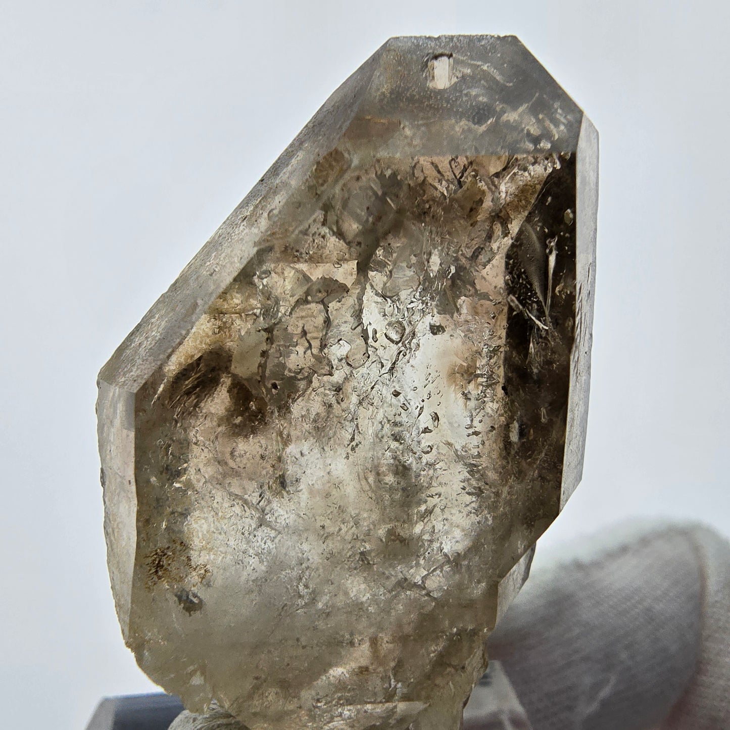 Enhydro Phantom Rauchquarz Doppelender 2x Blase Goboboseb, Namibia 40*26*14mm