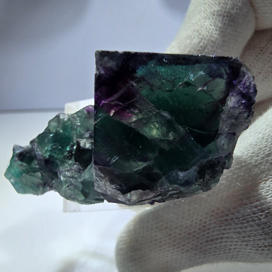 Spécimen rare de cube de fluorite fantôme, vert zonal et violet, Okorusu, Namibie, 55 x 26 x 27 mm