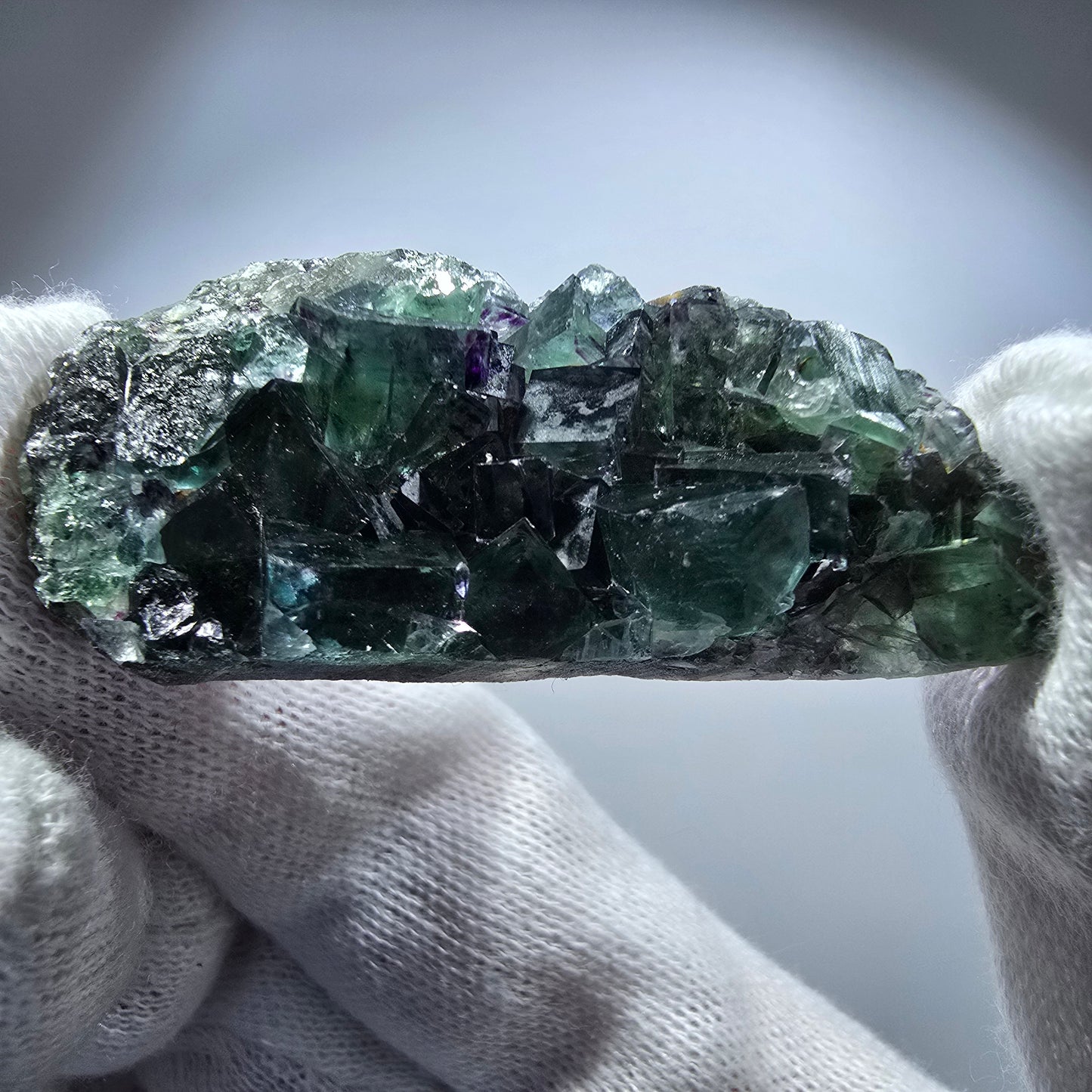 Spécimen rare de cube de fluorite fantôme, vert zonal et violet, Okorusu, Namibie, 54 x 23 x 12 mm