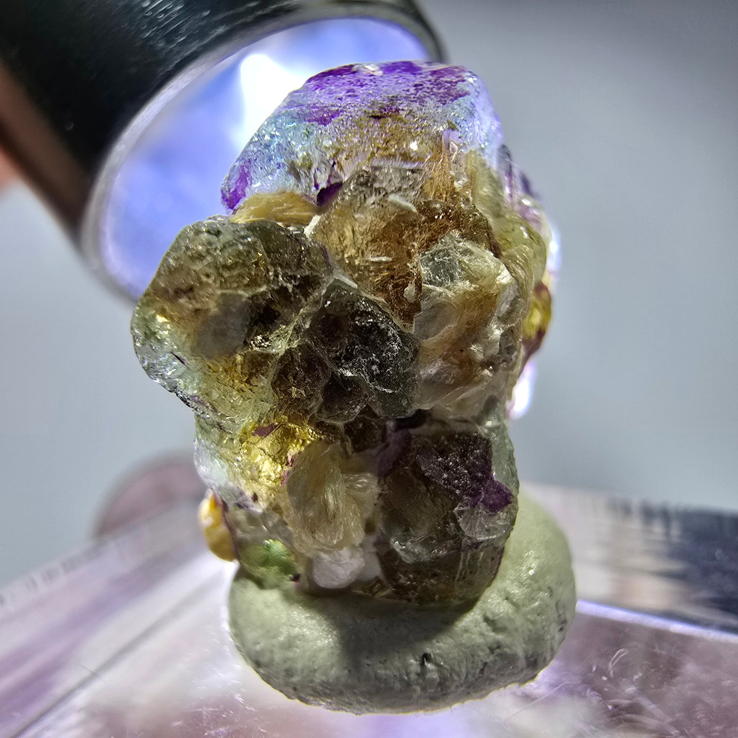 Cubes de fluorite fantôme colorés, spécimen de muscovite, Erongo, Namibie, 18 x 17 x 11 mm