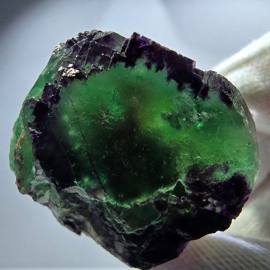 Rare cube de fluorite fantôme, vert violet zonal Okorusu, Namibie 40*35*29mm