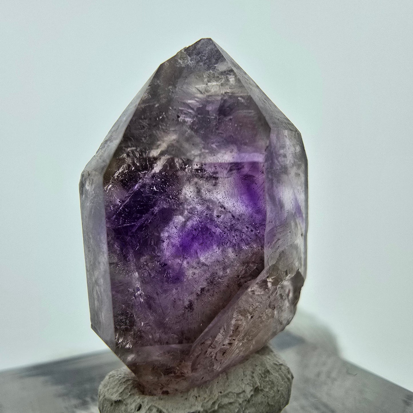 Seltene Phantom Amethyst Zepter Spitze Goboboseb, Namibia 27*15*14mm
