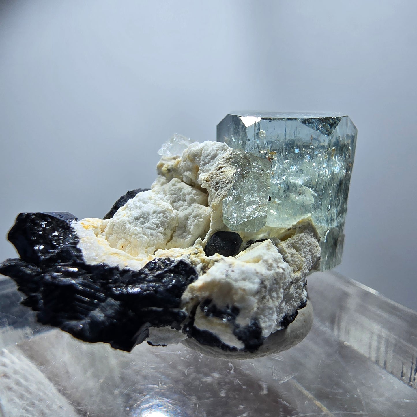Seltener Aquamarin X mit Orthoklas, Schörl Turmalin Erongo, Namibia 26*14*14mm