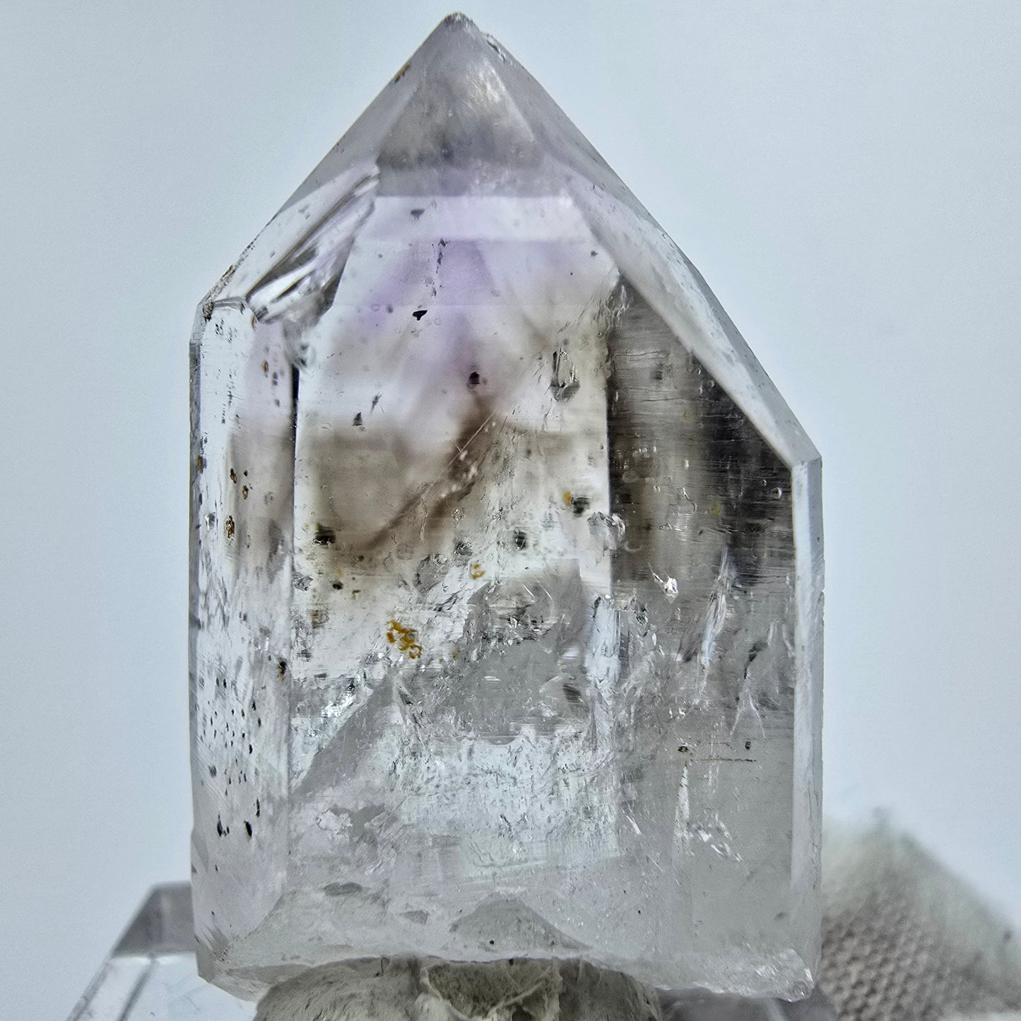 Enhydro Phantom Amethyst mit Hämatit Streep Mine Goboboseb Namibia 35*21*17mm