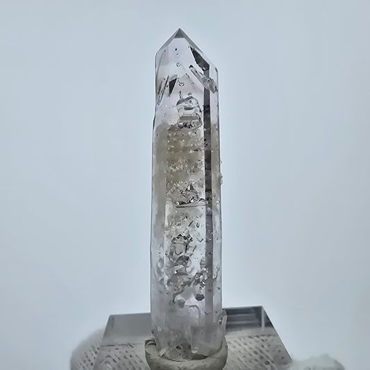 Enhydro Lemurian Rauchquarz mit Stilbit 1x Blase Goboboseb, Namibia 46*10*7mm