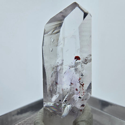 Cristal de quartz Harlequin clair Streep Mine Goboboseb Namibie 25*9*9mm Collection