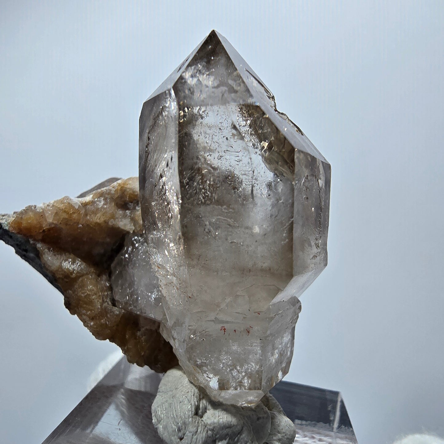 Amas de quartz fumé fantôme transparent, Goboboseb, Namibie, 39 x 36 x 28 mm