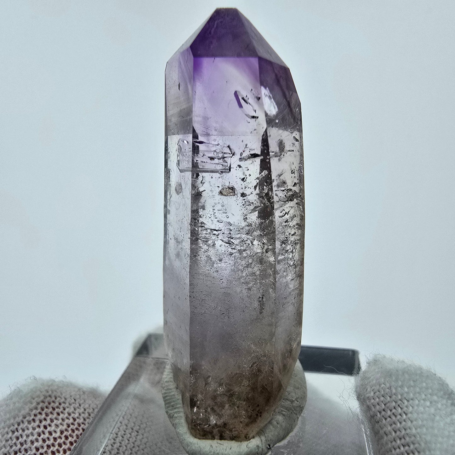 Cristal d'améthyste fantôme transparent Goboboseb, Namibie 41*15*11mm Collection