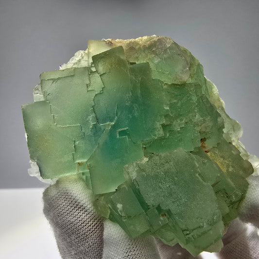Große Phantom (UV) Fluorit Würfel Stufe grün gestuft Omehane, Namibia 85*54*56mm