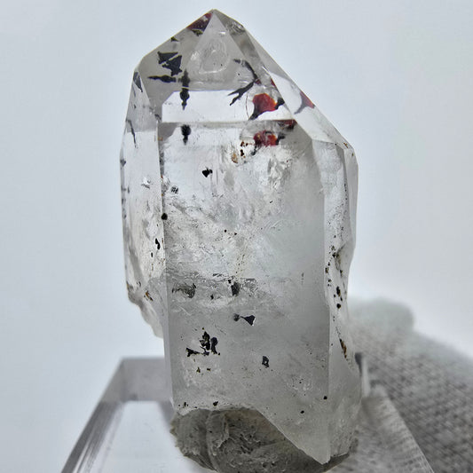 Harlekin Phantom Quarz mit Analcim Streep Mine, Goboboseb, Namibia 35*16*16mm