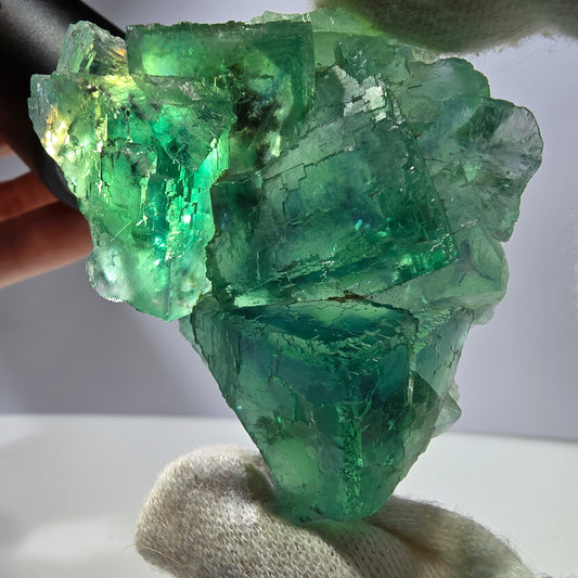 Rare spécimen de cube de fluorite fantôme, parqueté vert Okorusu, Namibie, 69 x 54 x 23 mm