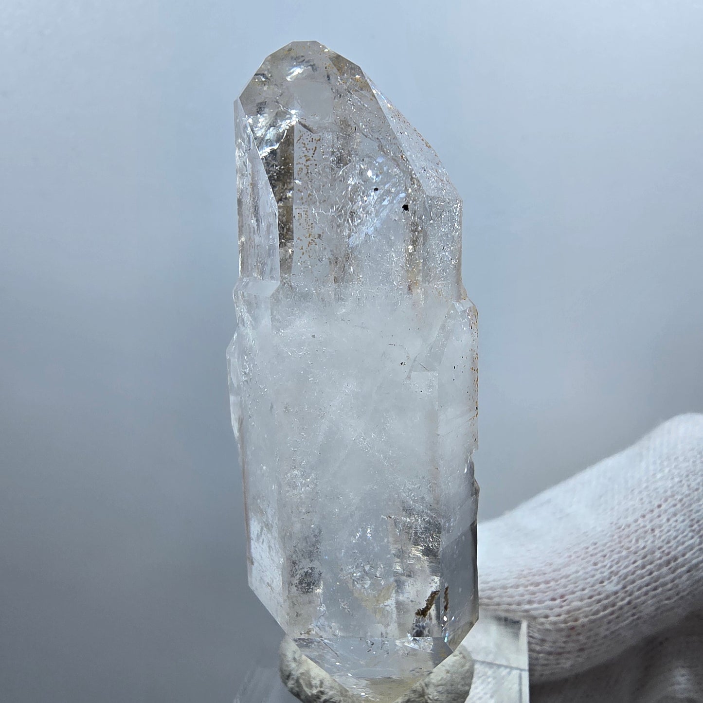 Goboboseb de poche en quartz fumé fantôme lémurien, squelette DT Stage Valentine, Namibie, 64 x 23 x 21 mm