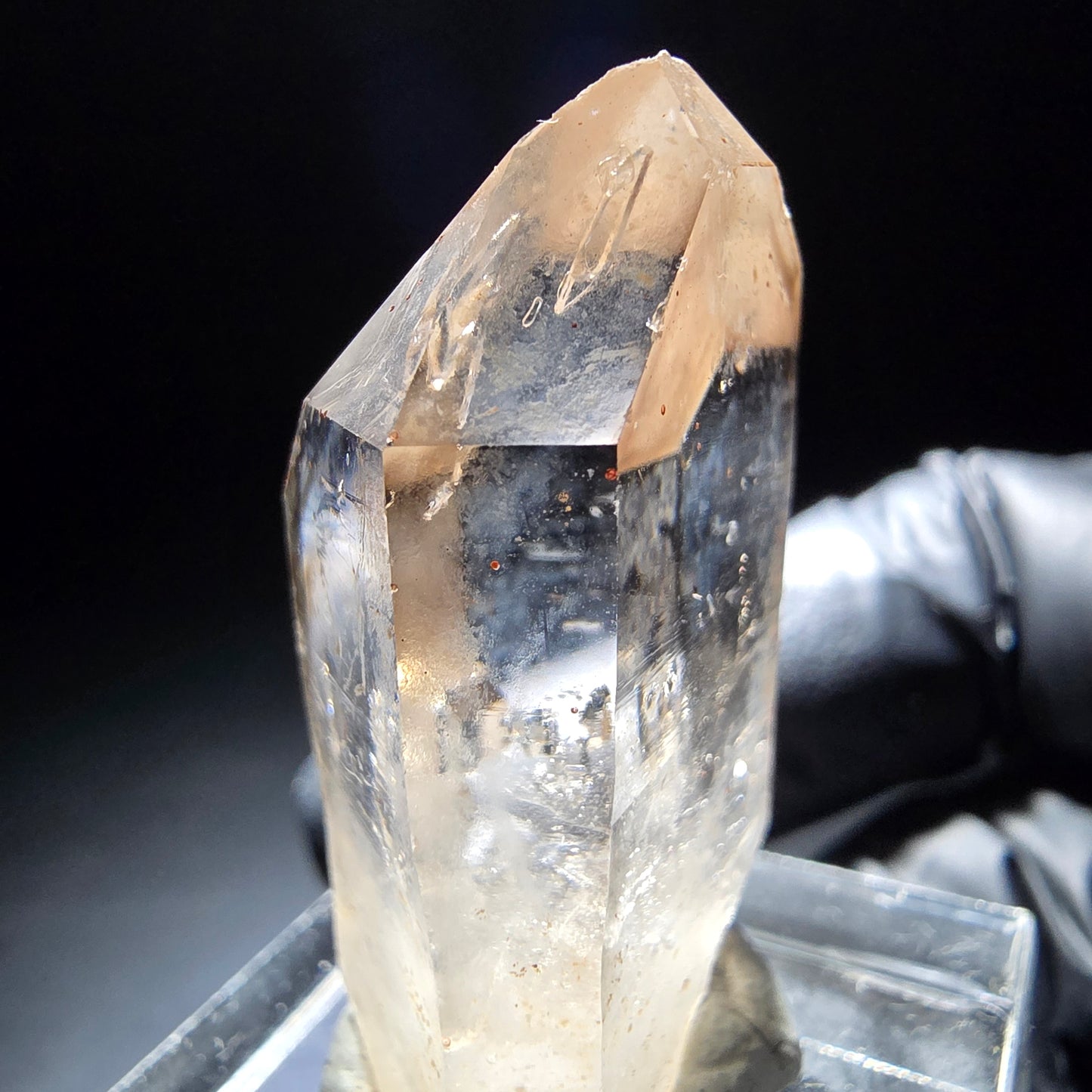 Klare Phantom Rauchquarz Spitze Goboboseb, Namibia 35*19*12mm Mineraliensammlung