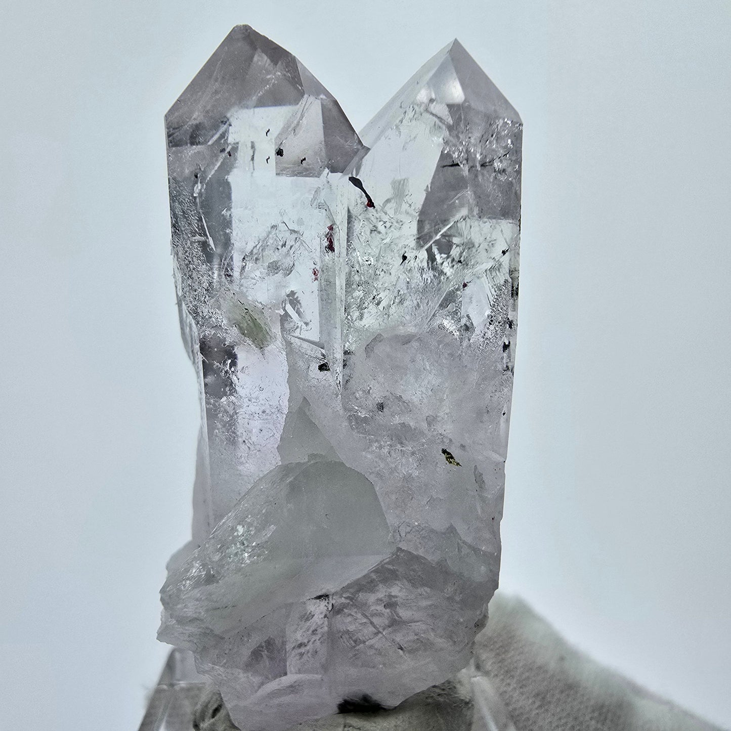 Harlequin Amethyst with Prehnite, Epidote Star Streep Mine Gob. Namibia 52*25*24mm