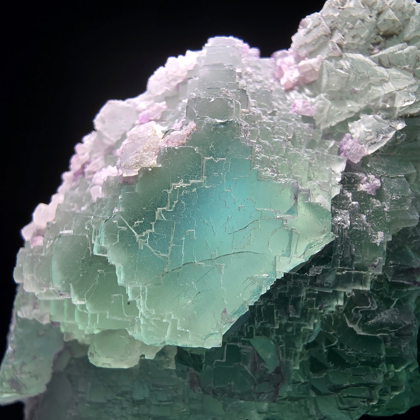 Zonare Phantom Fluorite Cube Stepped Omehane, Namibie 75*47*26mm Collection
