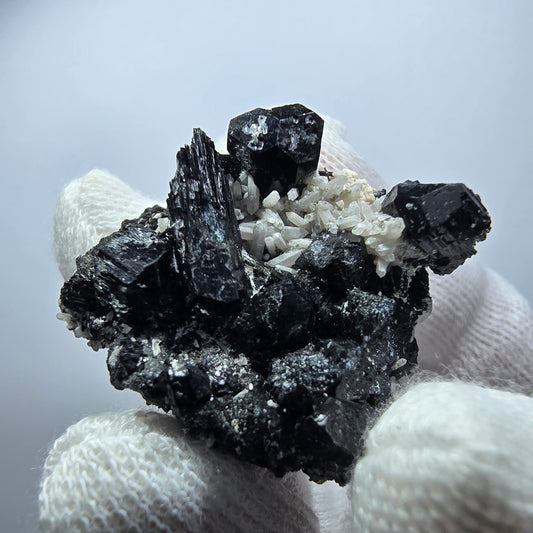 Schöne Schörl Turmalin, Quarz Stufe Erongo, Namibia 38*32*21mm