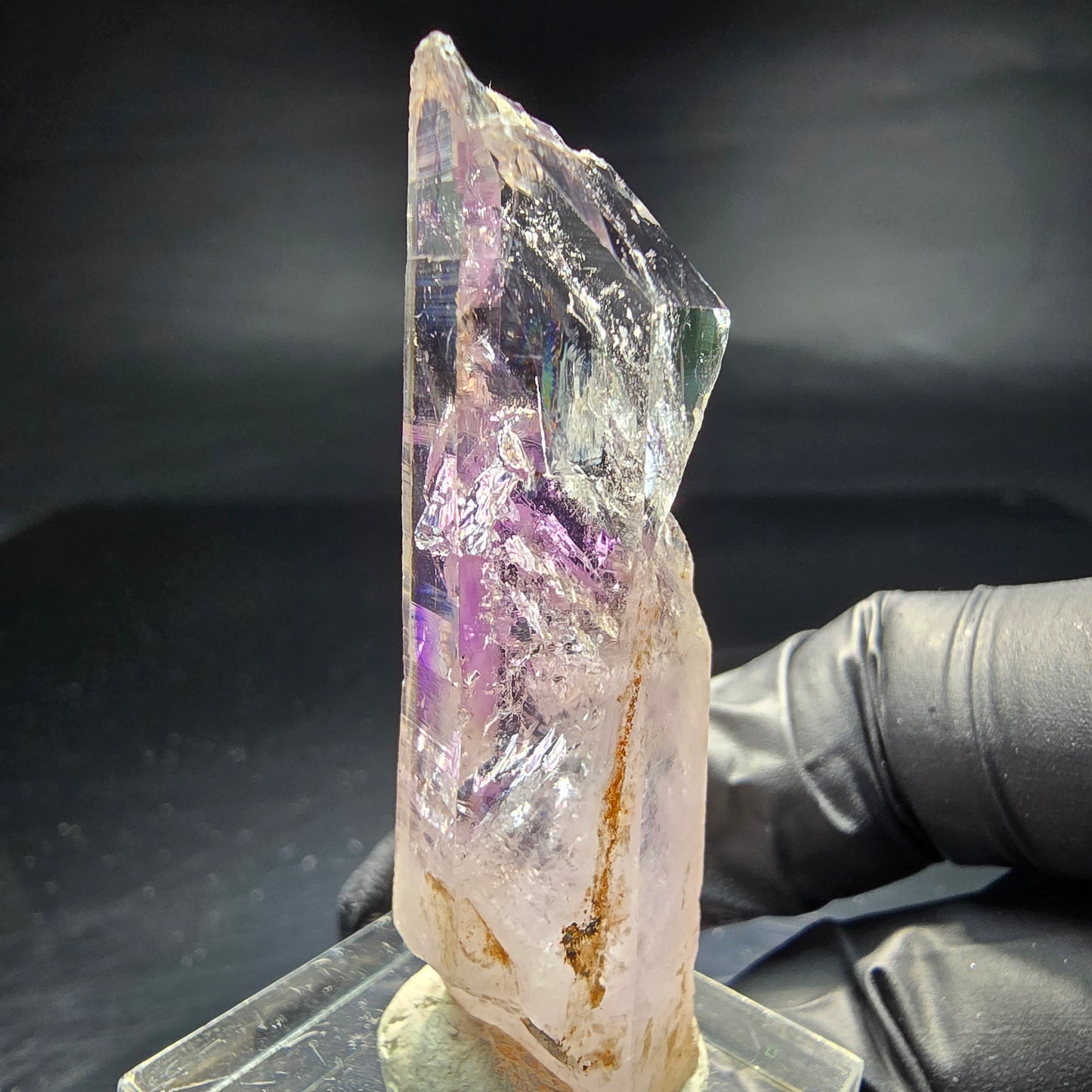 Sceptre d'améthyste fantôme clair, pointe Goboboseb namibie, Collection 50x16x13mm