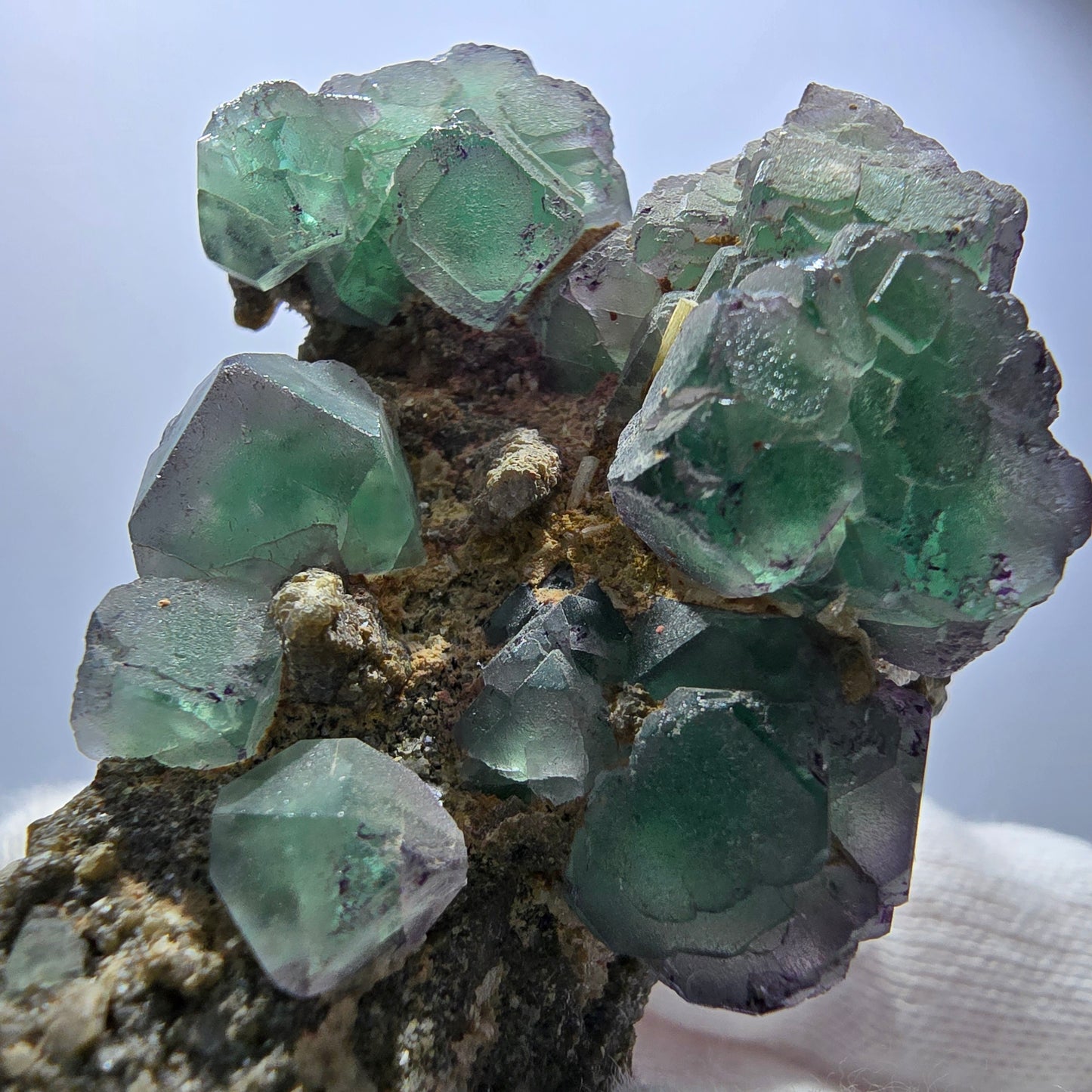 Fluorite fantôme zonale Schörl Tourmaline Muscovite Hyalite Erongo, Namibie 83*45*47mm