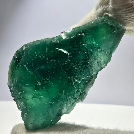 Cube de fluorite fantôme transparent vert à gradins Okorusu Namibie 67 x 43 x 34 mm