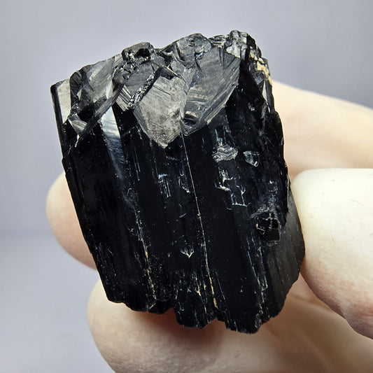 Beautiful Schorl Tourmaline Crystal shiny Erongo, Namibia 26*22*19mm Collection