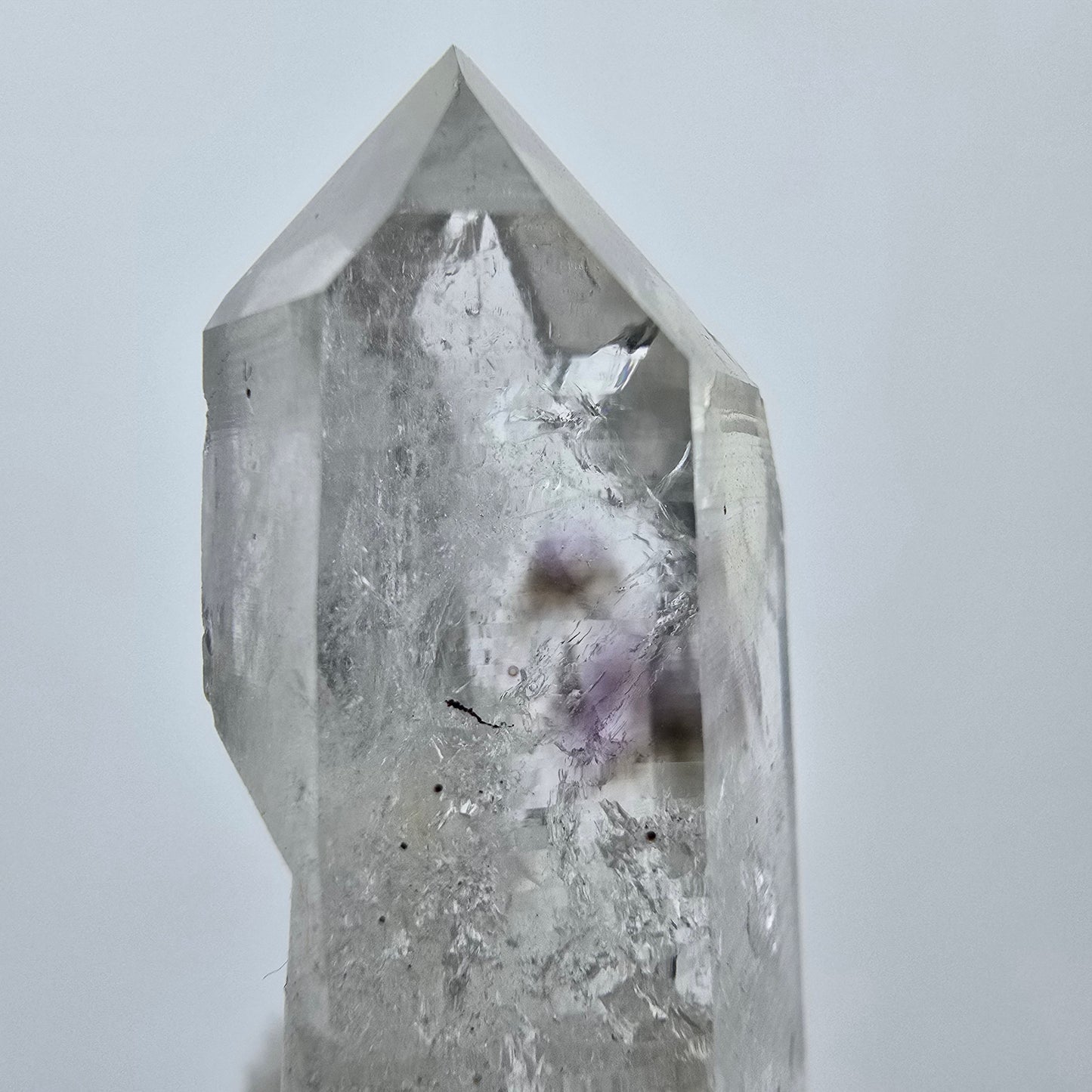 Enhydro Phantom Amethyst, 2x Blase Streep Mine Goboboseb Namibia 47*22*14mm