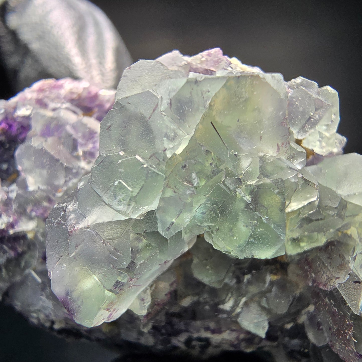 Klare zonare Fluorit Würfel Schörl Muskovit Stufe Erongo, Namibia 54*36*27mm