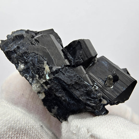 Symmetrische Schörl Turmalin, Rauchquarz Stufe Erongo, Namibia 44*41*26mm