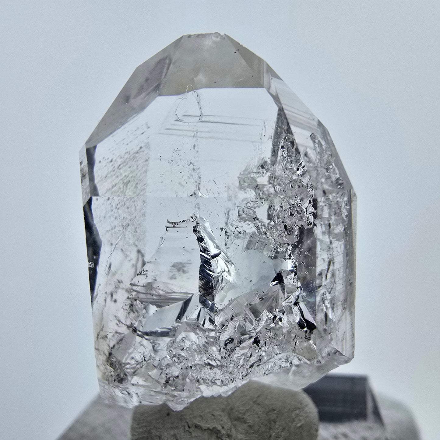 Klare Lemurian Phantom Quarz Spitze Streep Mine, Goboboseb, Namibia 34*20*14mm