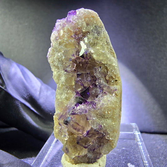 Cube de fluorite Zonar transparent, violet et blanc, 36x17x10mm, Okorusu, Collection namibie