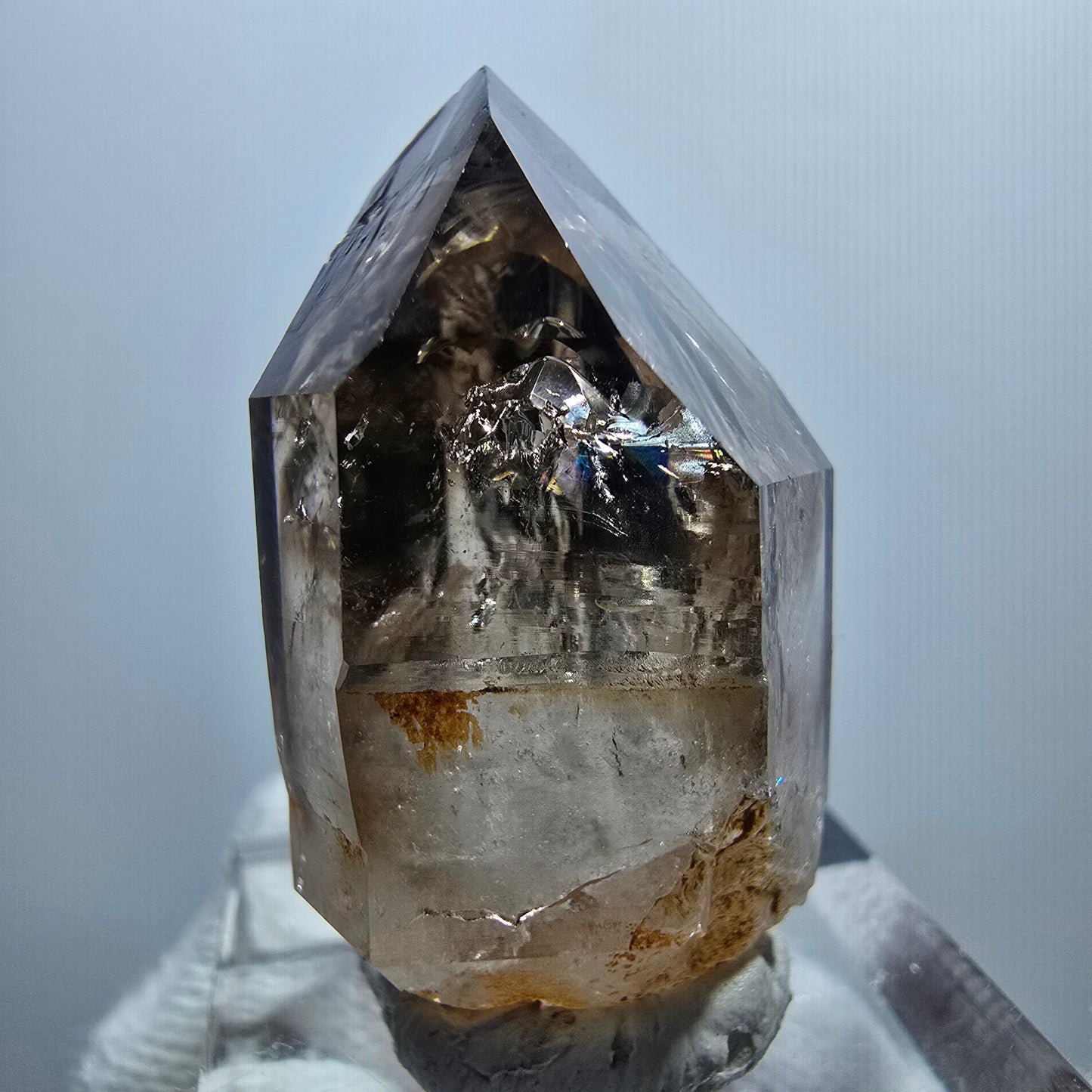 Enhydro Phantom Smoky Quartz Scepter, 2x Bubble Goboboseb, Namibia 33*19*17mm