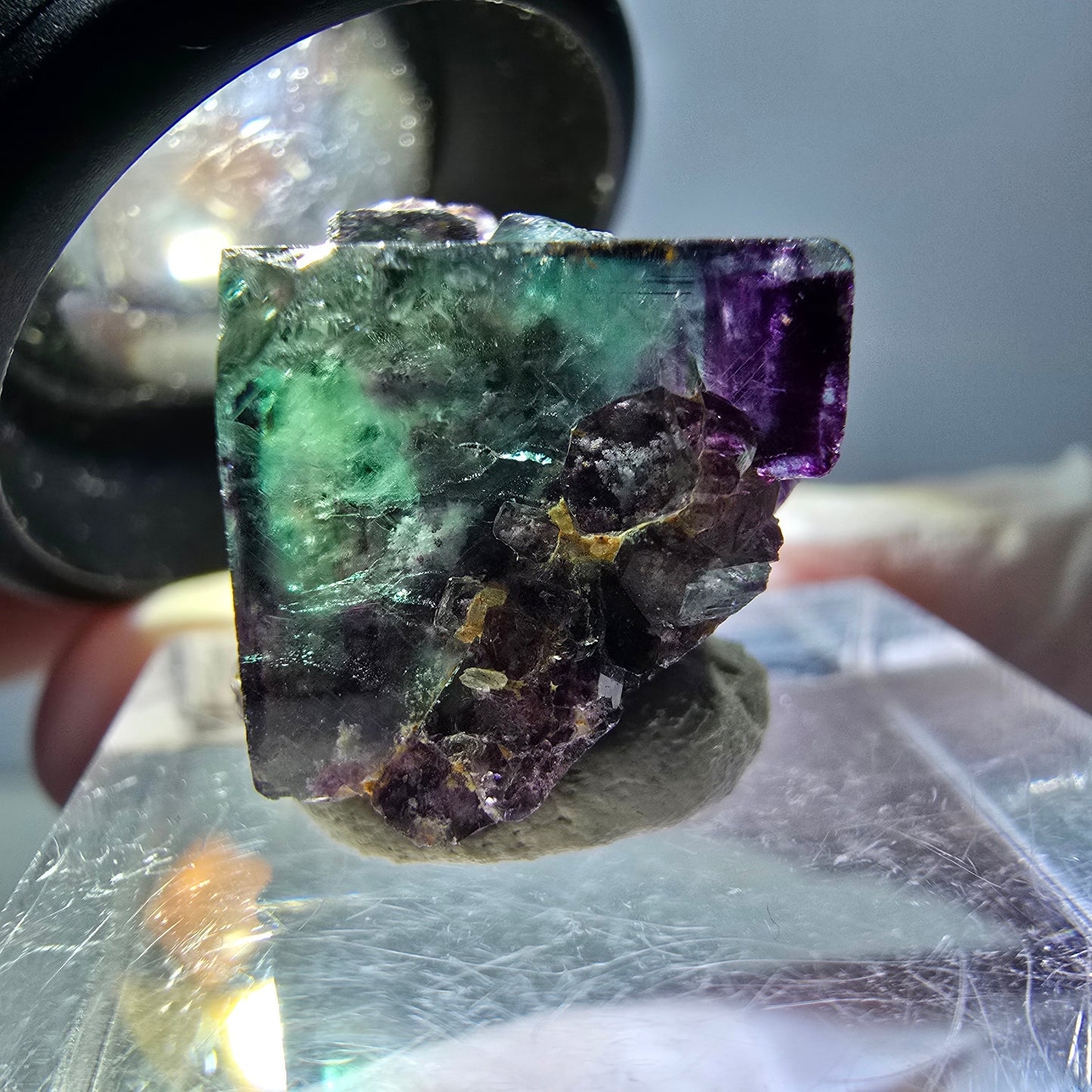 Spécimen de cube de fluorite fantôme, parqueté vert violet Okorusu, Namibie 15*15*14 mm