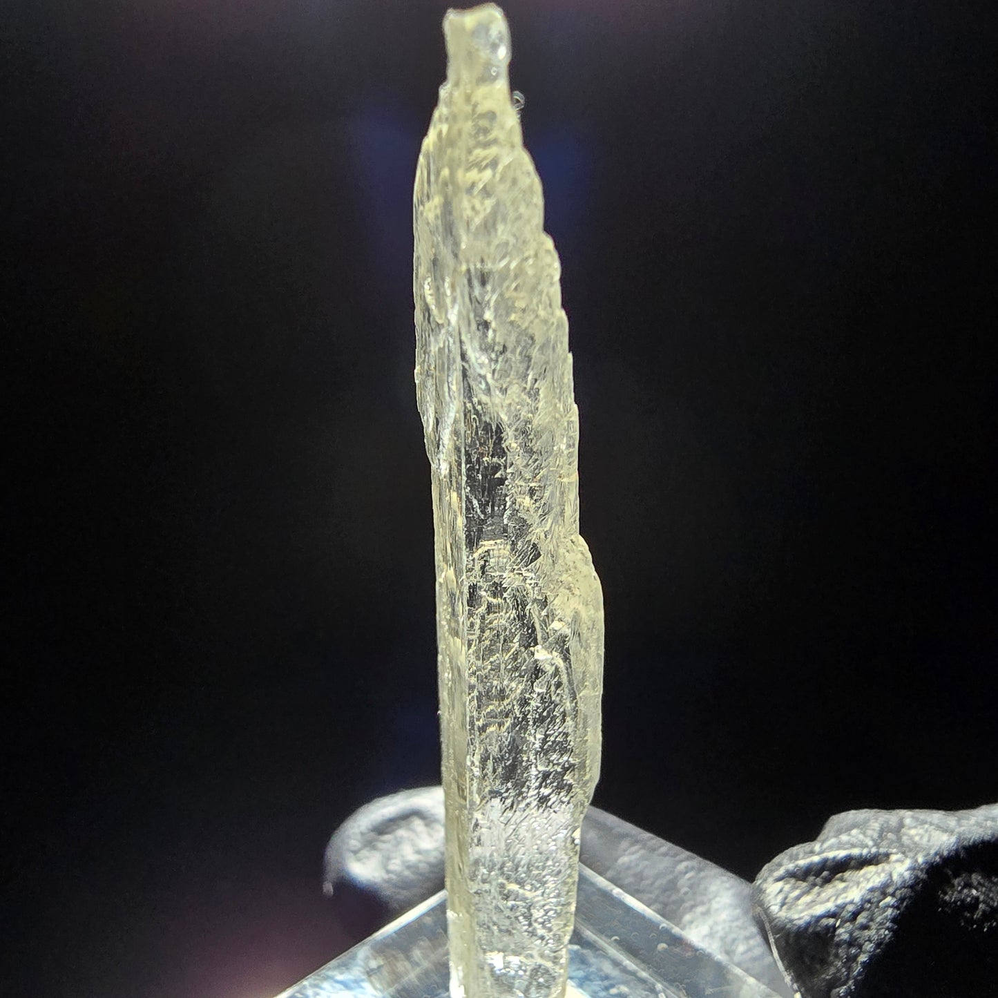 Seltener Kunzit X Spodumen Kristall weiß UV Mineral 48*5*4mm aus Brasilien