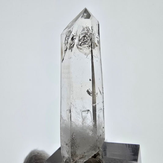 Sceptre de poche en quartz fumé fantôme lémurien, Namibie, 46 x 13 x 11 mm