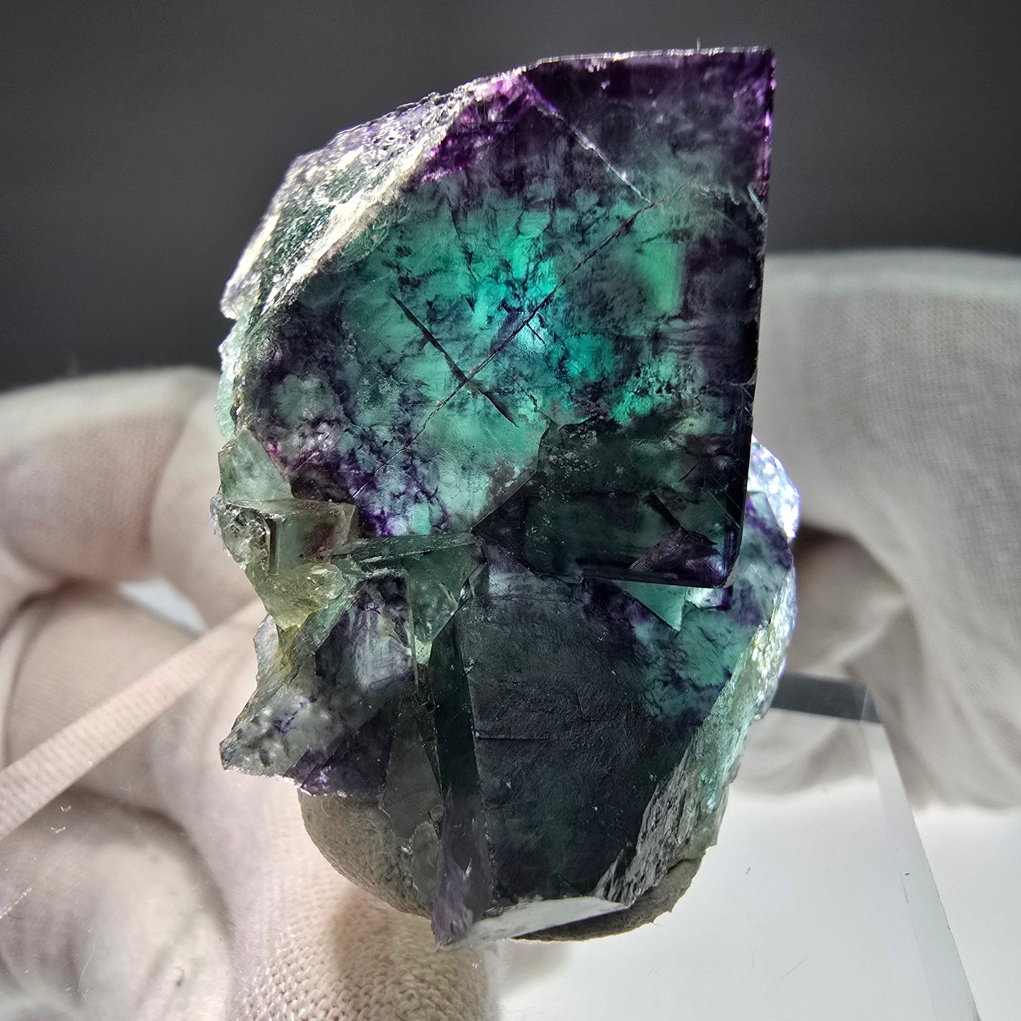 Seltene Phantom Fluorit Würfel Stufe Tie-Dye Pocket, Okorusu, Namibia 47*31*31mm