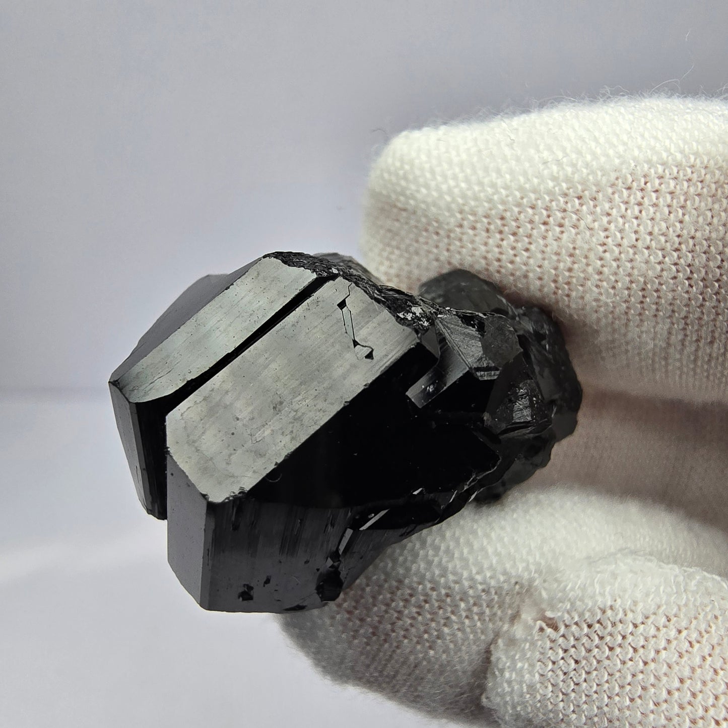 Schörl Turmalin mit Hyalit Stufe schwarz glänzend Erongo, Namibia 27*18*17mm