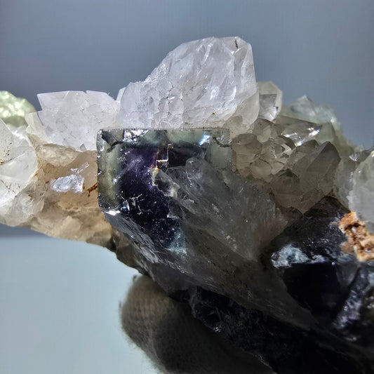 Grand cube de fluorite fantôme, spécimen de quartz violet-vert Okorusu, Namibie 121 x 61 x 36 mm