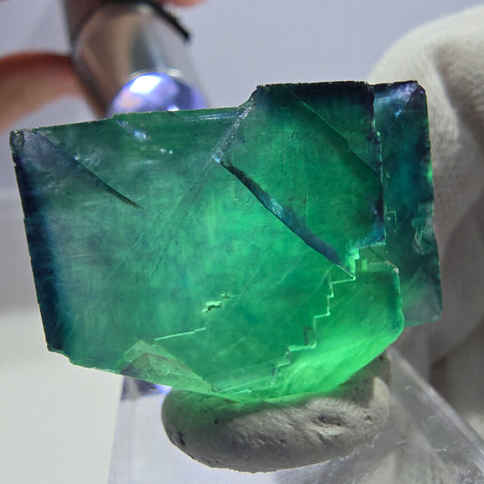 Spécimen de cube de fluorite fantôme parqueté zonal Okorusu, Namibie 39*27*21mm