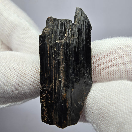 Beautiful Schorl Tourmaline black shiny Erongo, Namibia 36*16*16mm Collection