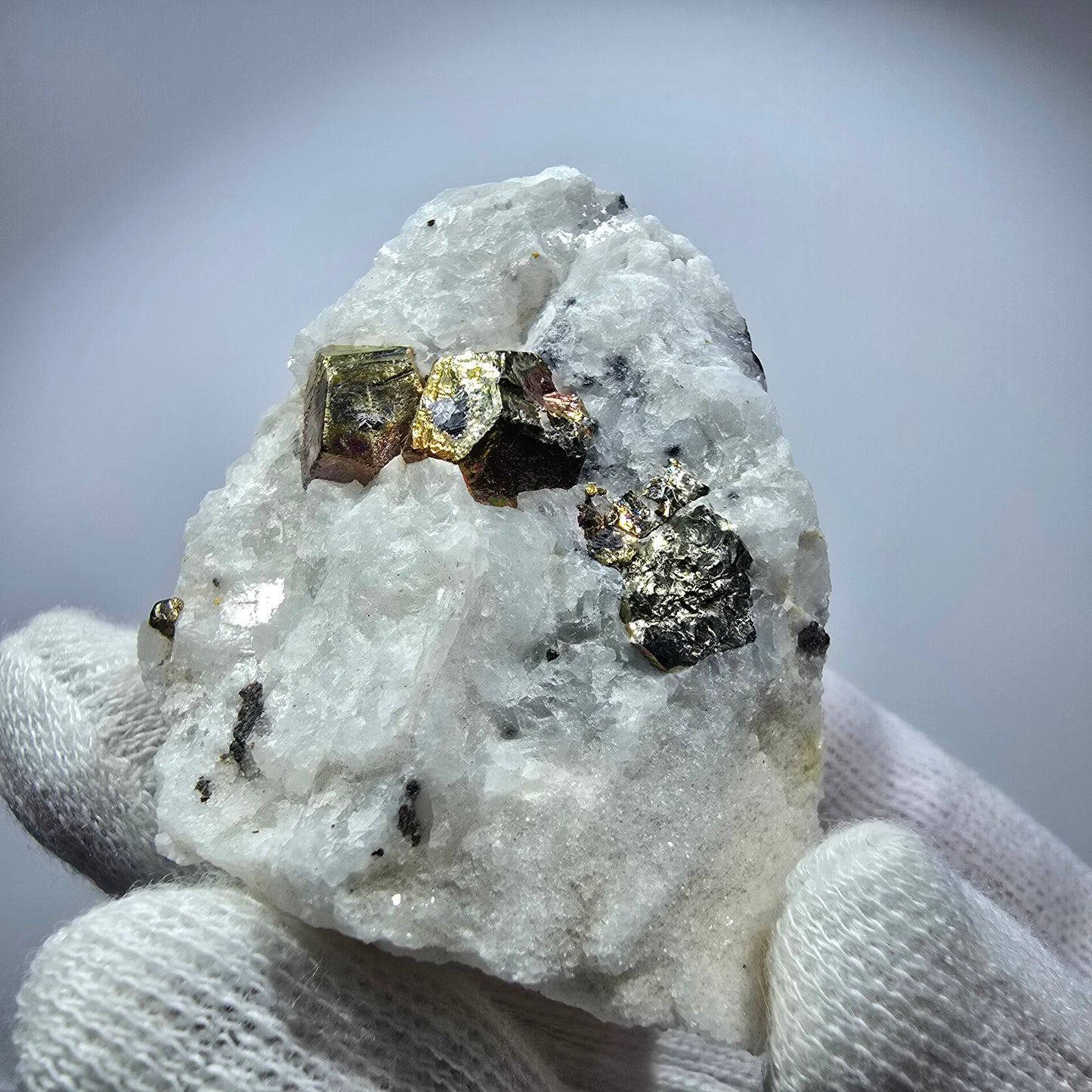 Seltene Pyrit auf Quarz Stufe Erongo, Namibia 55*44*29mm