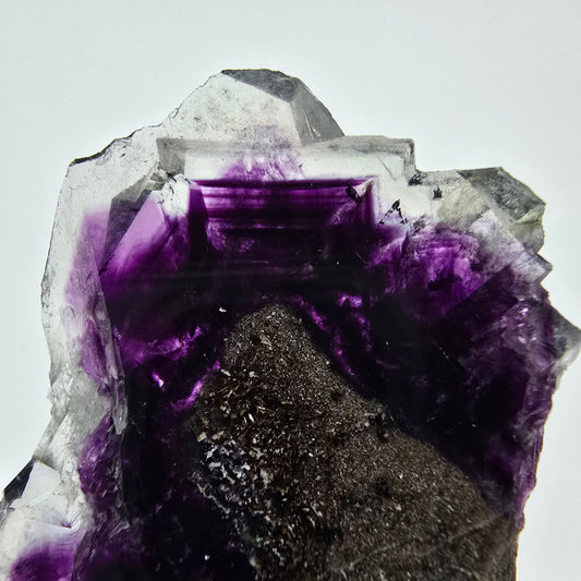 Rare tranche de fluorite fantôme violet Okorusu, collection namibie 59*54*7mm