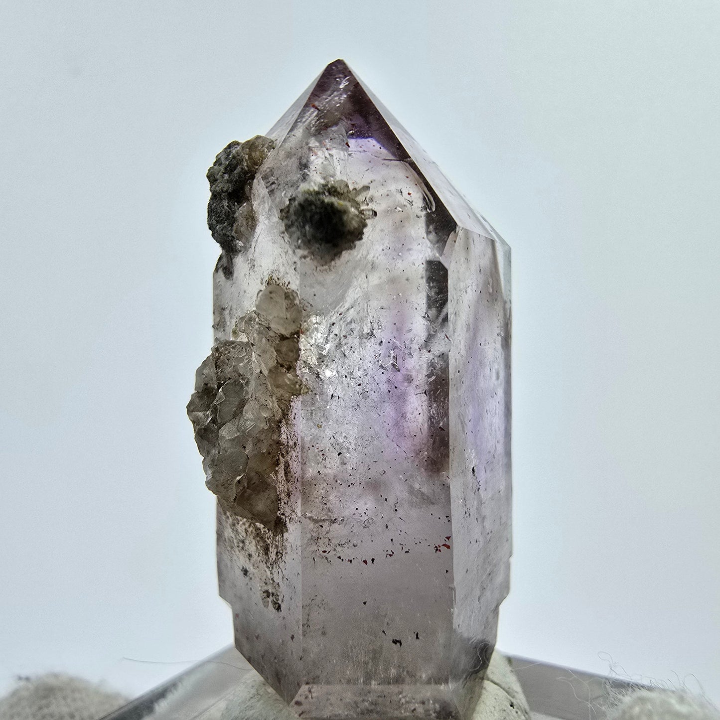 Harlekin Enhydro Amethyst mit Calcit Goboboseb, Namibia 38*20*15mm Sammlung