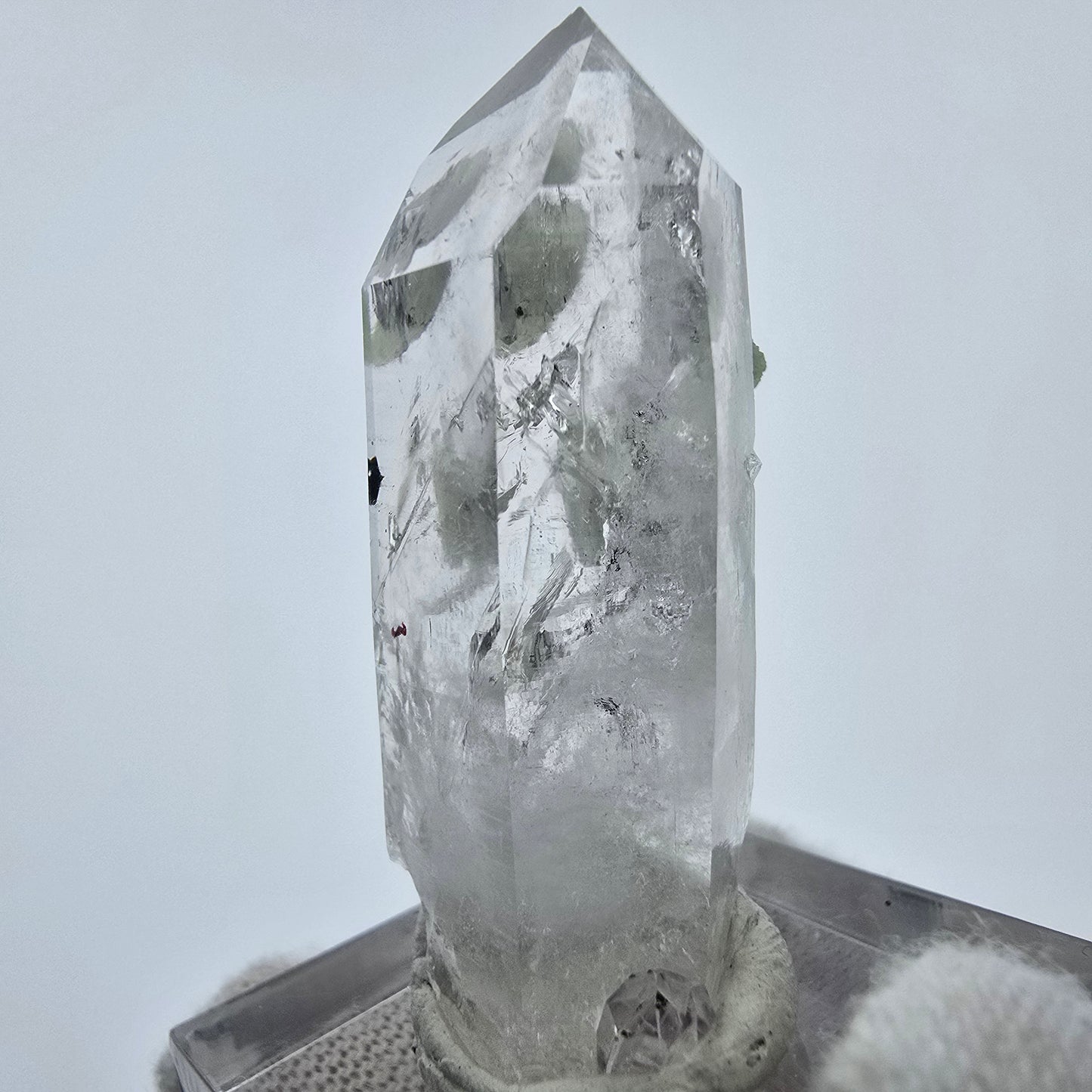 Phantom Amethyst mit Prehnit, Hämatit Streep Mine Goboboseb Namibia 43*15*17mm