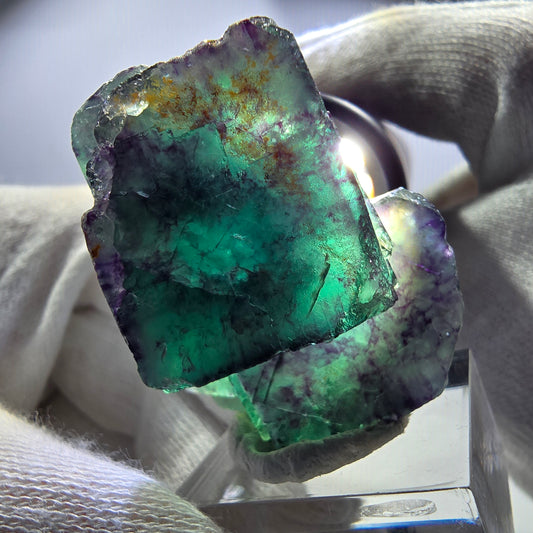 Spécimen rare de cube de fluorite fantôme, vert zonal et violet, Okorusu, Namibie, 45 x 43 x 25 mm